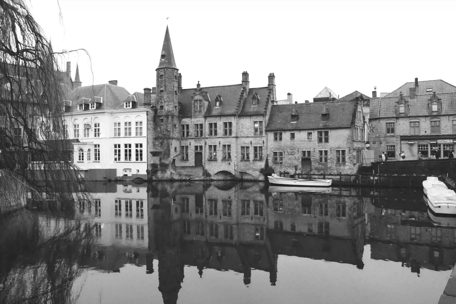 Cloudy Day Reflection B&W – Bruges